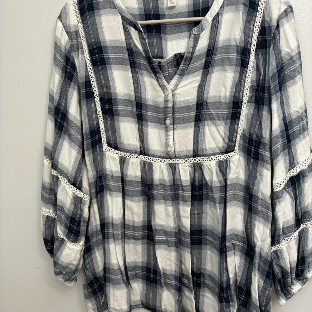 Cato White & Navy Plaid Peasant Blouse with Lace Trim - Picture 1 of 8